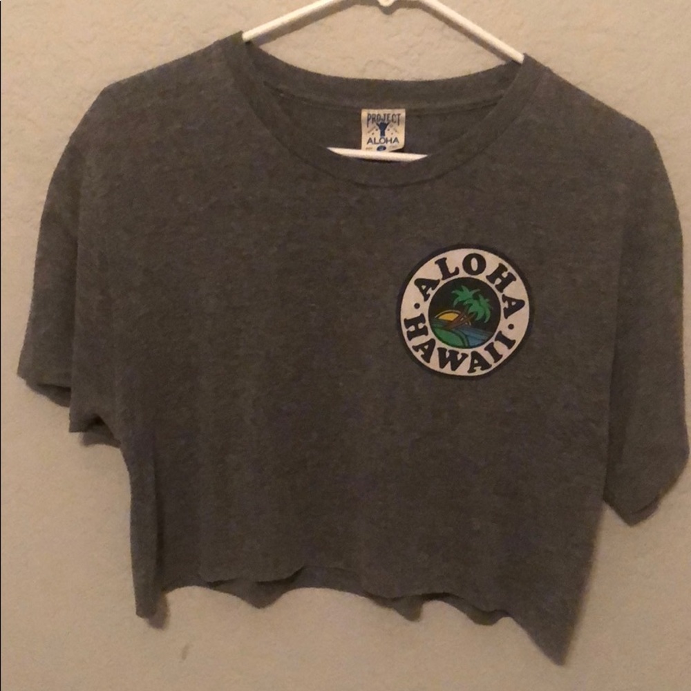 cropped hawaii logo t-shirt